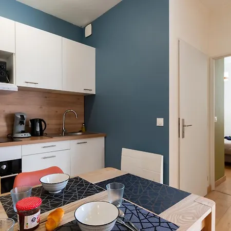 Le Balcon Fleuri - 9 Min Sanctuaires - Renove & Equipe - Calme Sur Cour - 4 Couchages *