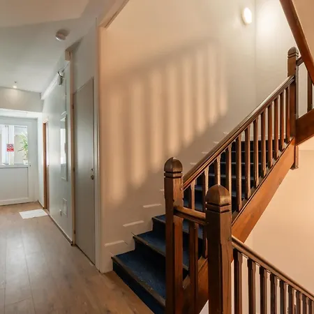 Le Balcon Fleuri - 9 Min Sanctuaires - Renove & Equipe - Calme Sur Cour - 4 Couchages 루르드