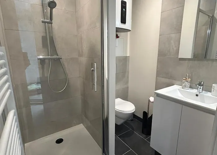 Le Balcon Fleuri - 9 Min Sanctuaires - Renove & Equipe - Calme Sur Cour - 4 Couchages Apartmán *