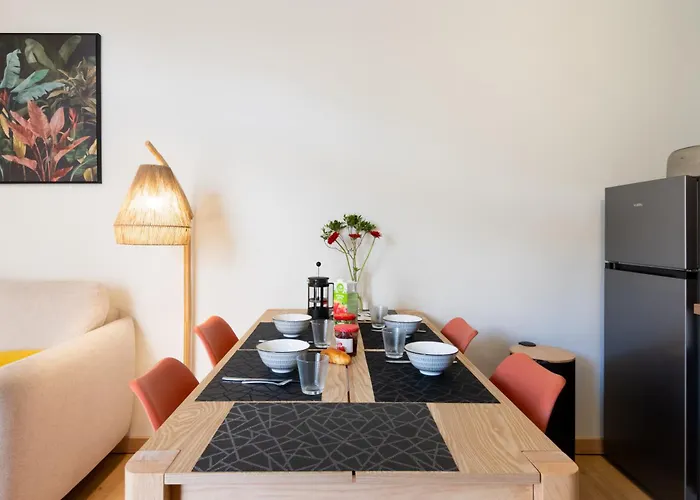 Le Balcon Fleuri - 9 Min Sanctuaires - Renove & Equipe - Calme Sur Cour - 4 Couchages