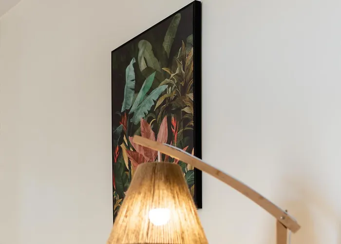 Lägenhet Le Balcon Fleuri - 9 Min Sanctuaires - Renove & Equipe - Calme Sur Cour - 4 Couchages